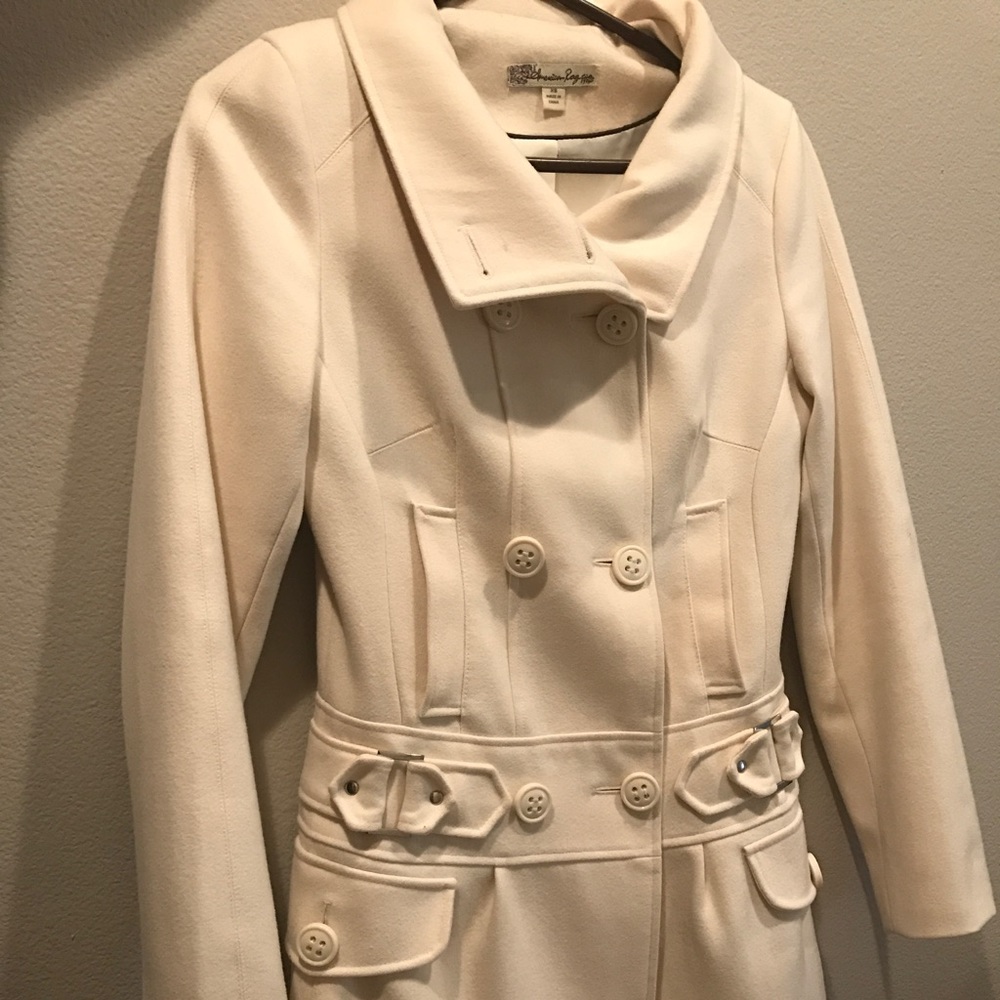 Stylish Creme Winter Coat with Button Details